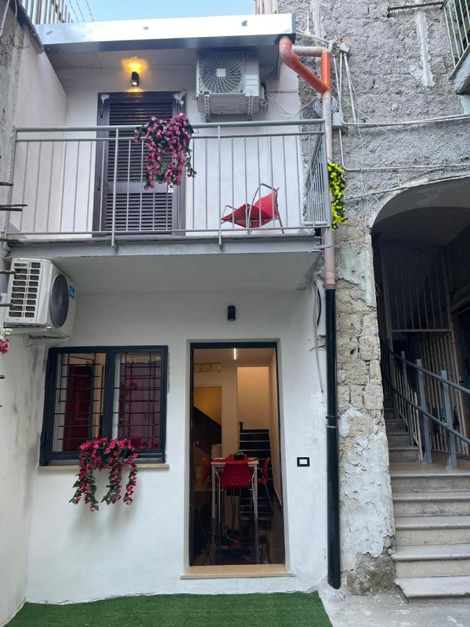 Lux House Naples Airport Ξενοδοχείο Εξωτερικό φωτογραφία