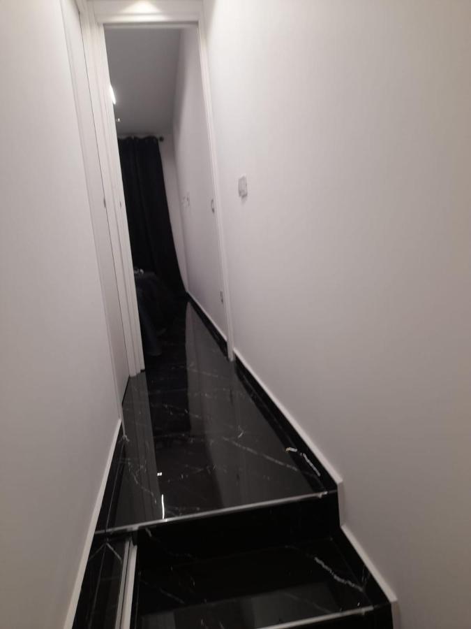Lux House Naples Airport Ξενοδοχείο Εξωτερικό φωτογραφία