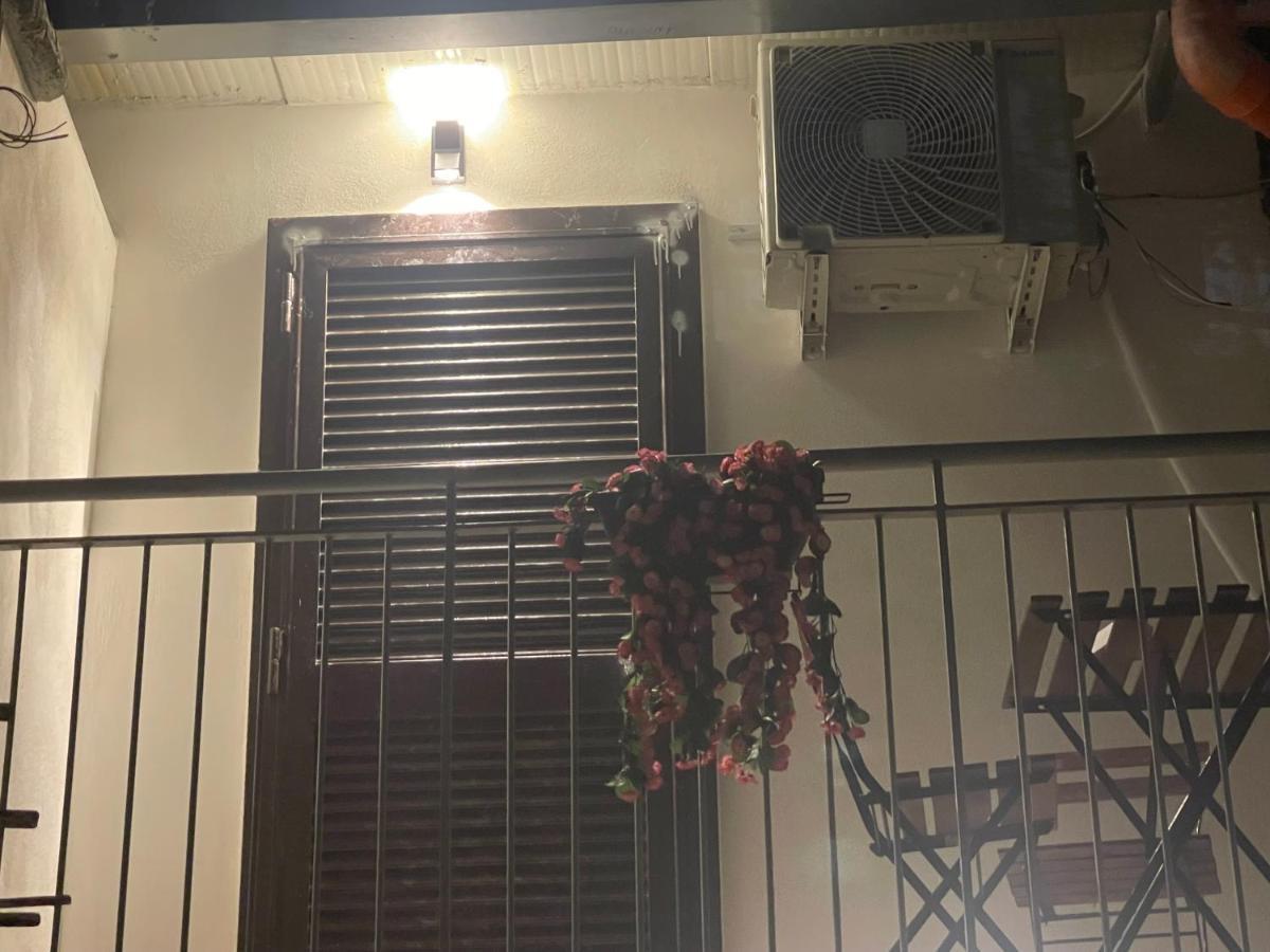 Lux House Naples Airport Ξενοδοχείο Εξωτερικό φωτογραφία