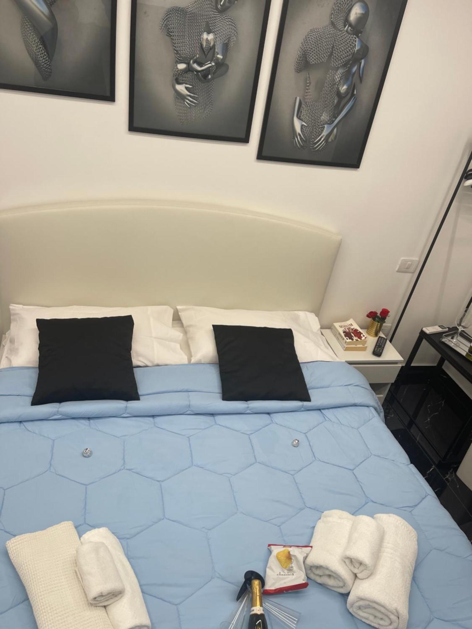 Lux House Naples Airport Ξενοδοχείο Εξωτερικό φωτογραφία