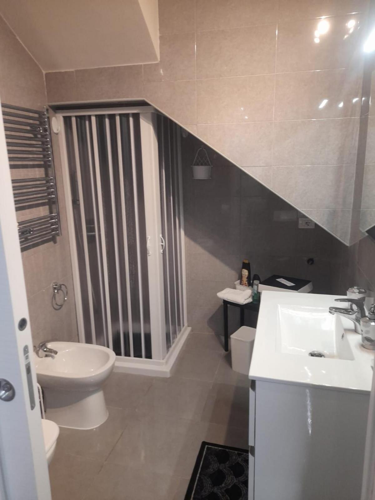 Lux House Naples Airport Ξενοδοχείο Εξωτερικό φωτογραφία