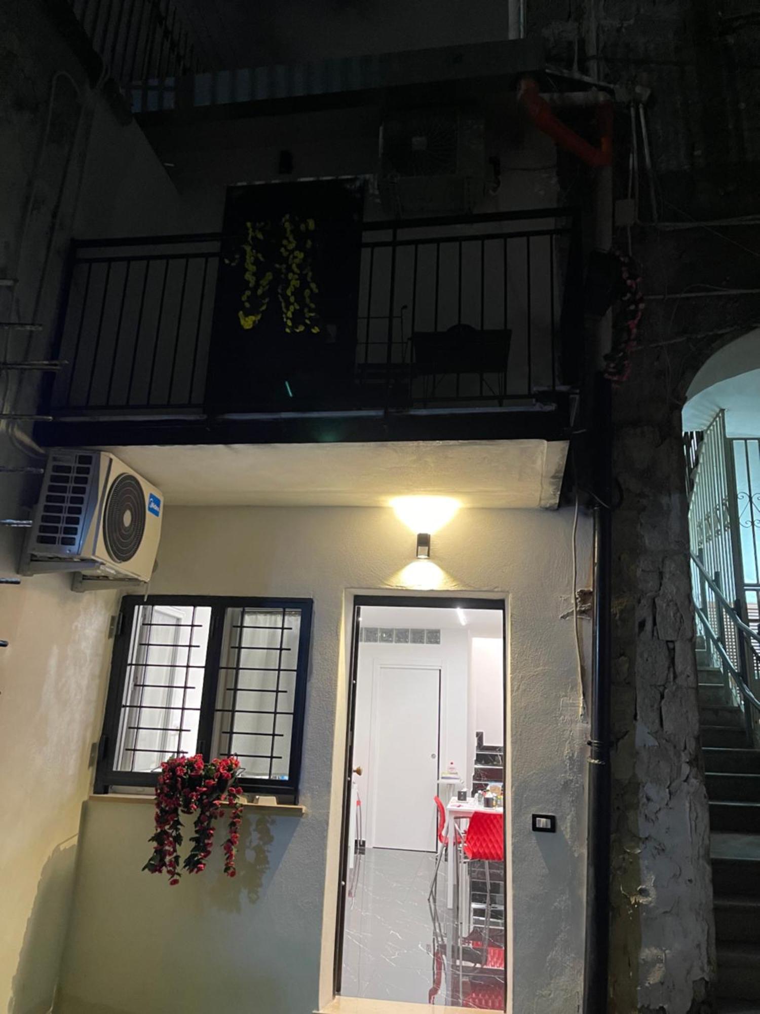 Lux House Naples Airport Ξενοδοχείο Εξωτερικό φωτογραφία