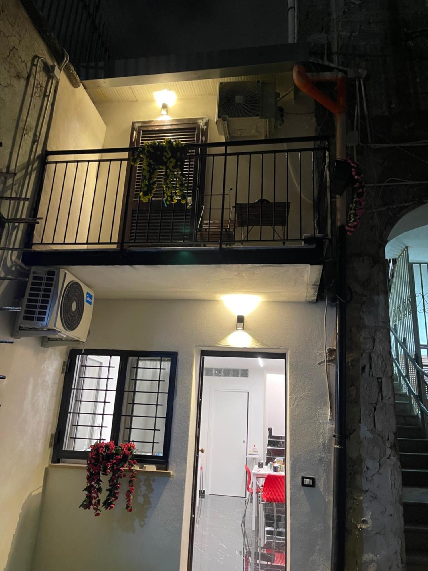 Lux House Naples Airport Ξενοδοχείο Εξωτερικό φωτογραφία